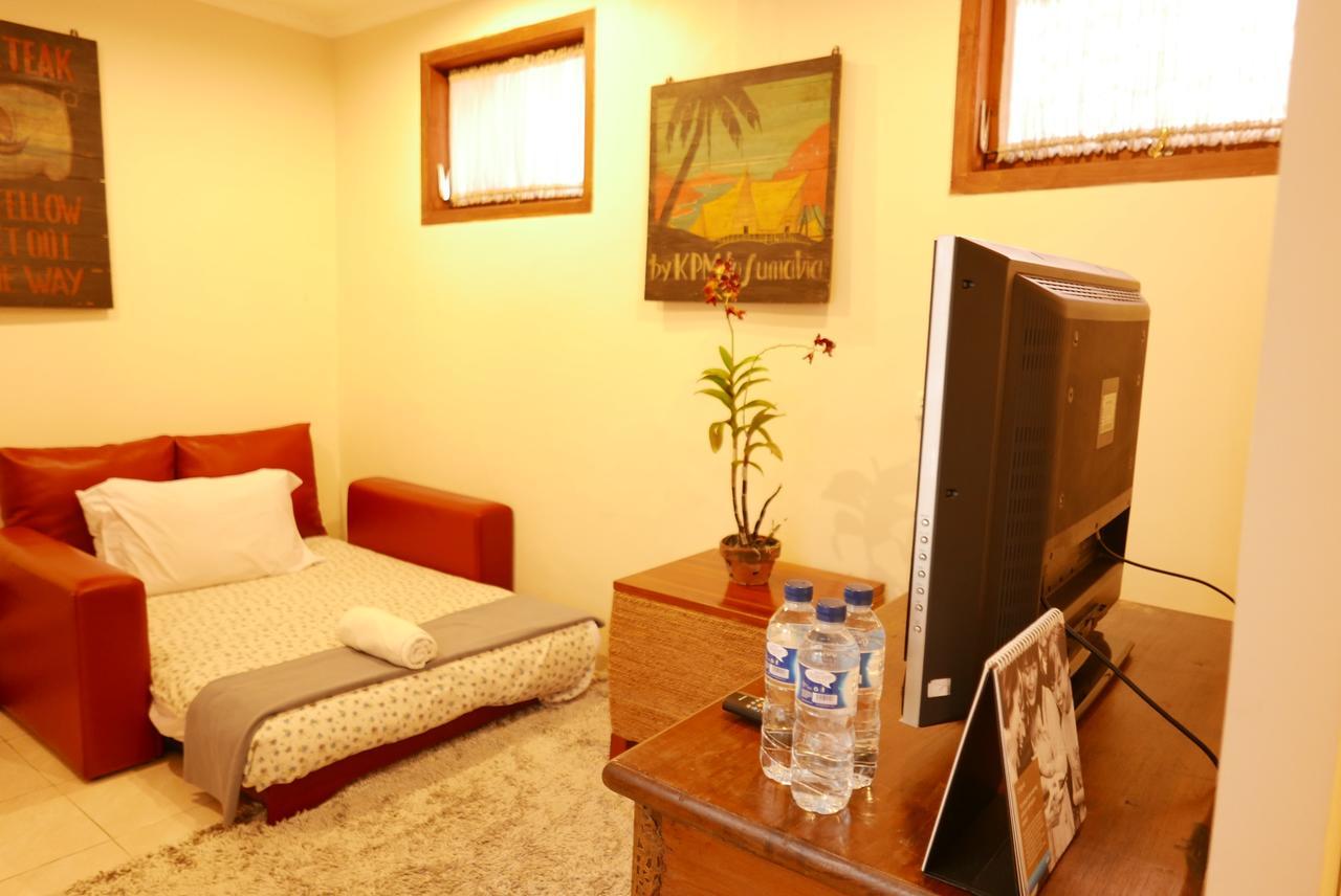 Ciwulan 36 Guest House Бандунг Экстерьер фото