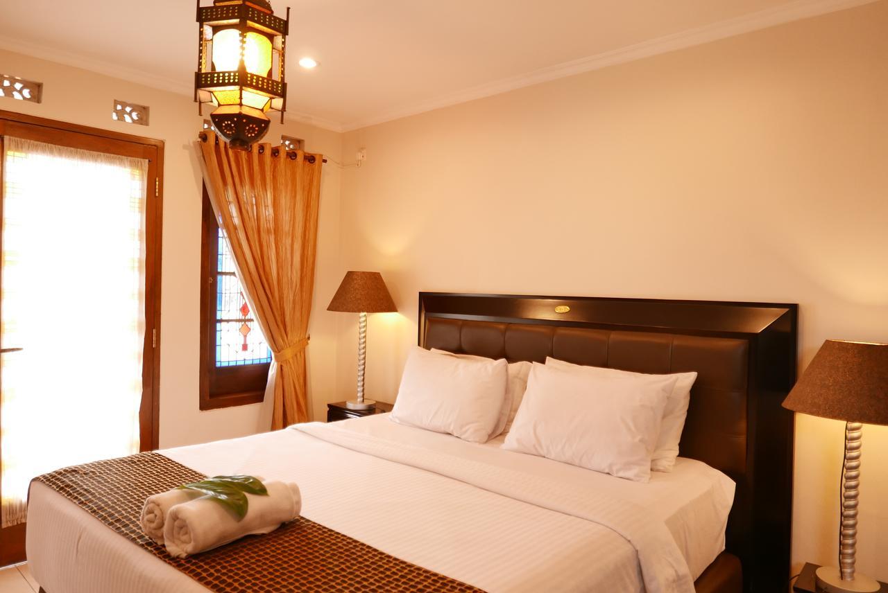 Ciwulan 36 Guest House Бандунг Экстерьер фото